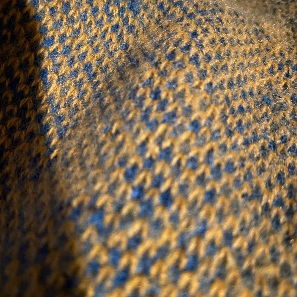 Scarf - Picture 3 of 4